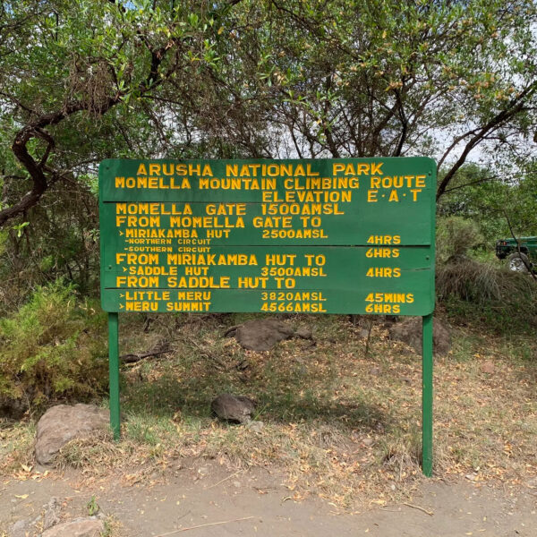 1 day hike meru